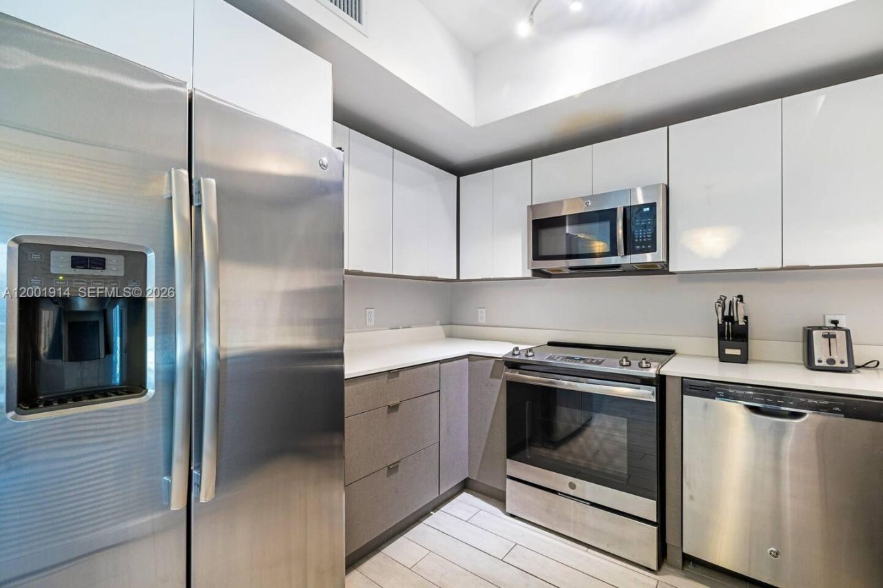 321 NE 26th St, Unit PH906, Miami, FL 33137 Photo