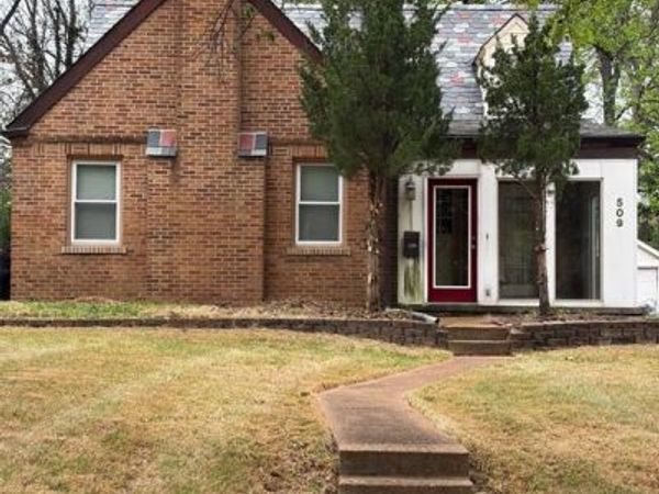 509 Country Club Drive, Pasadena Park, MO 63121