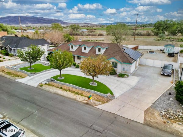 649 Saddle Horn Way, Fernley, NV 89408