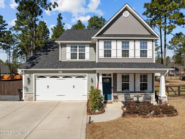 217 Thistleberry Drive, Aberdeen, NC 28315