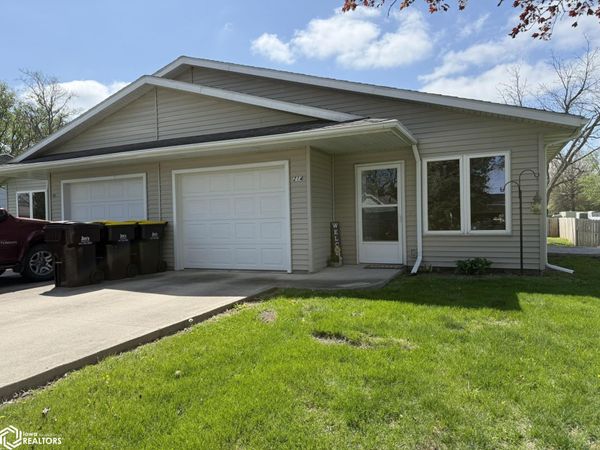 214 E Shaw Street, Osceola, IA 50213