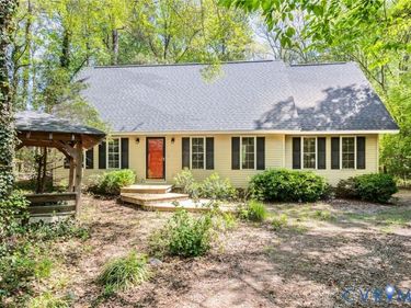 9003 Chester Forest Court , Chesterfield, VA 23237