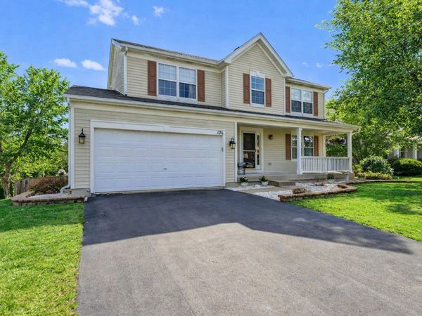 176 Woodland Park Circle , Gilberts, IL 60136