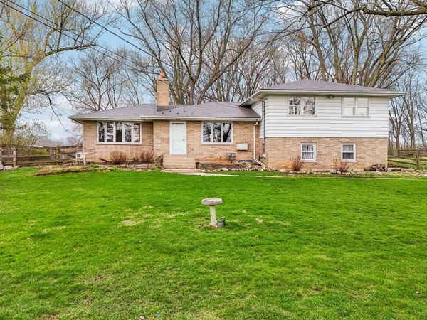 1021 RIVER Terrace, Johnsburg, IL 60051