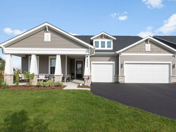3233 Lincoln Prairie Boulevard , Aurora, IL 60503