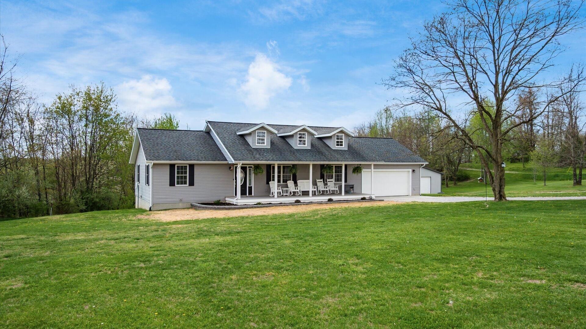 3895 Township Road 124 Ne, Somerset, OH 43783 Main Photo