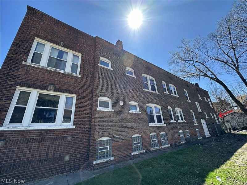1672 Lockwood Avenue, Unit 5, East Cleveland, OH 44112 Photo 2