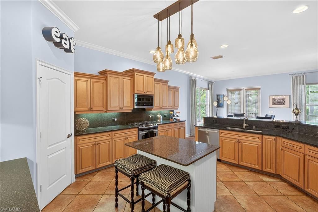 9960 Rookery Cir, Estero, FL 33928 Photo