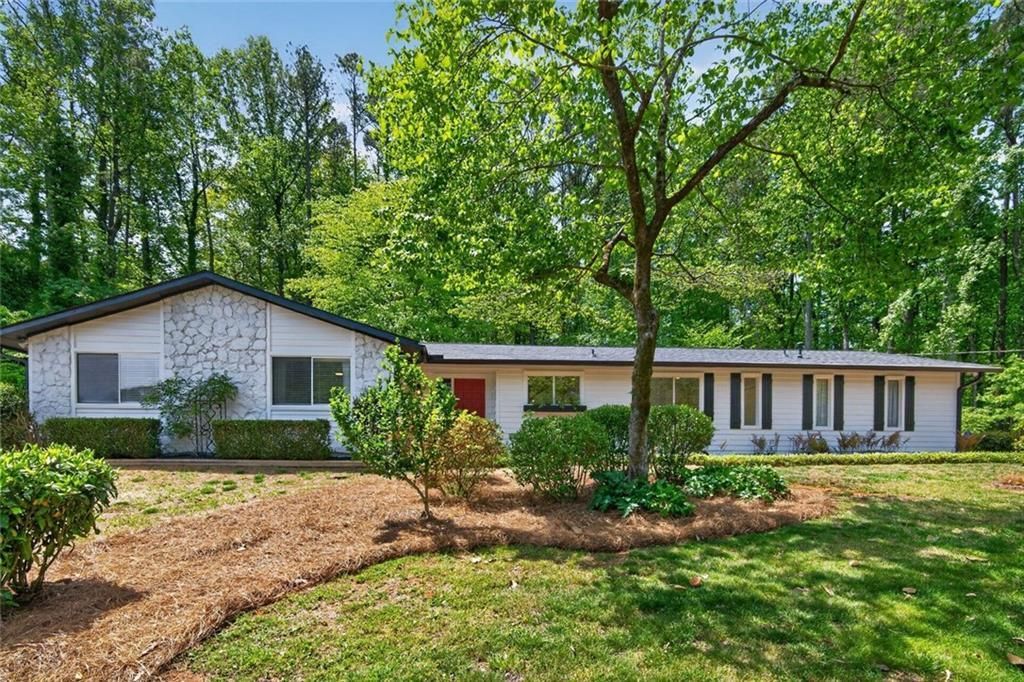 755 E Hembree Crossing, Roswell, GA 30076 Main Photo