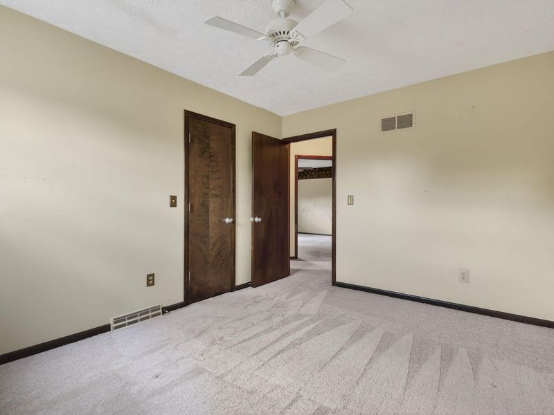 1521 Ramblewood Avenue, Columbus, OH 43235 Photo 27