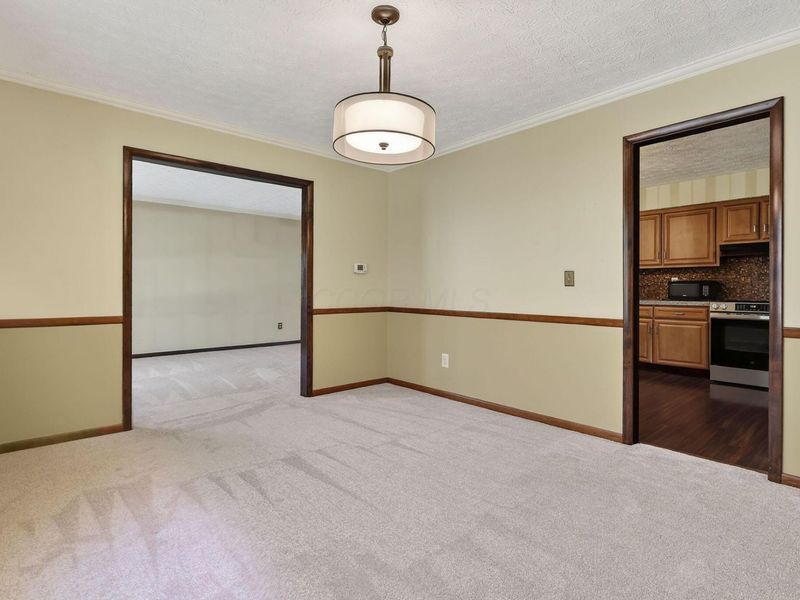 1521 Ramblewood Avenue, Columbus, OH 43235 Photo 38