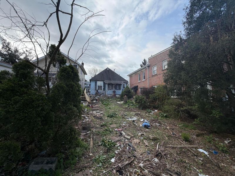 52 W Hudson Street, Columbus, OH 43202 Photo 8