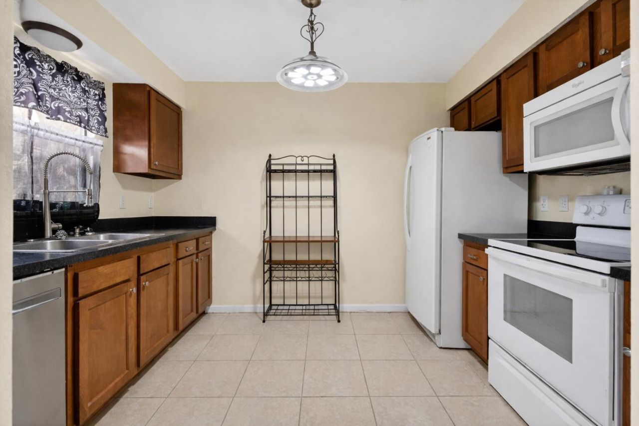 2289 SE Carnation Road, Port Saint Lucie, FL 34952 Photo