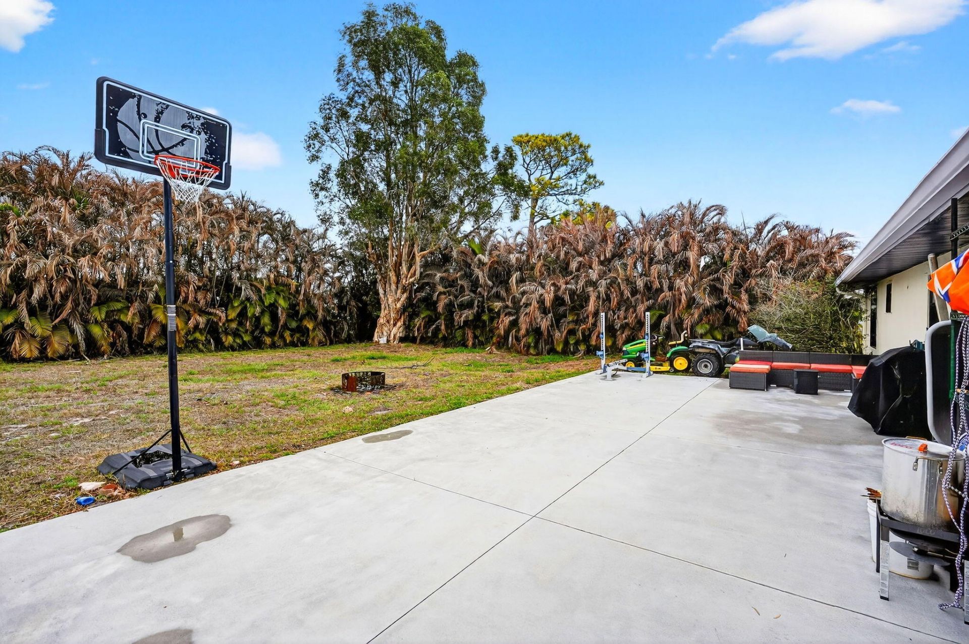 2289 SE Carnation Road, Port Saint Lucie, FL 34952 Photo