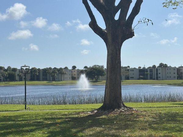 5220 Las Verdes Circle, Unit 108, Delray Beach, FL 33484