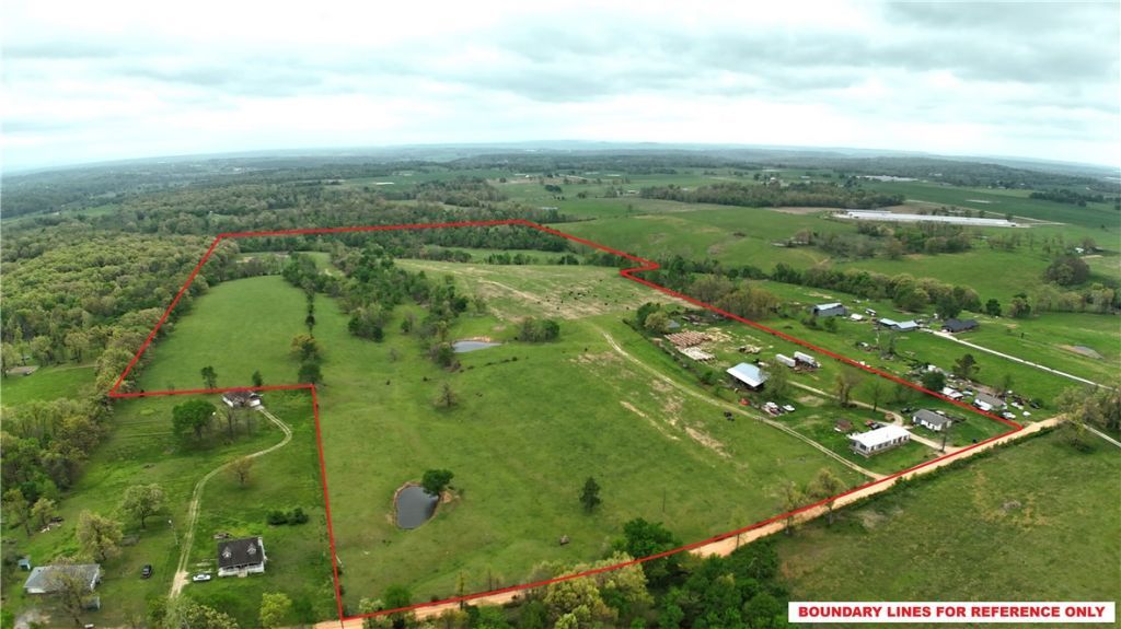 13161 Reams Road  Gentry, AR 72734