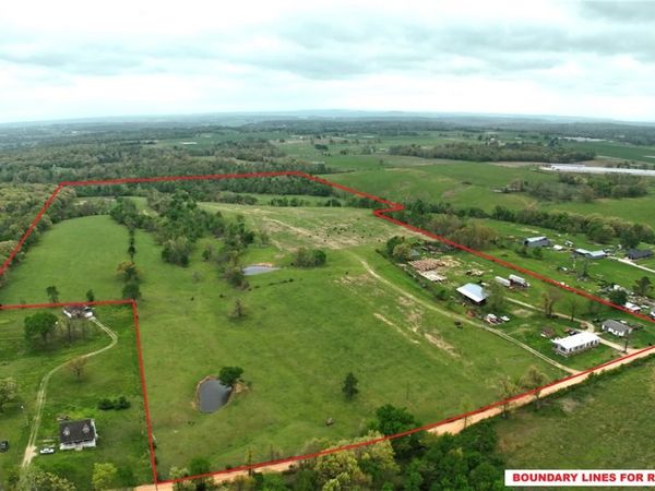 13161 Reams Road , Gentry, AR 72734