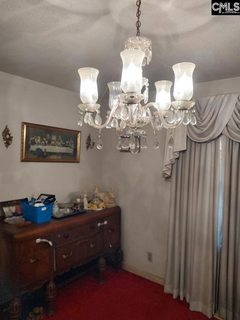 1009 Gardendale Drive Photo 7