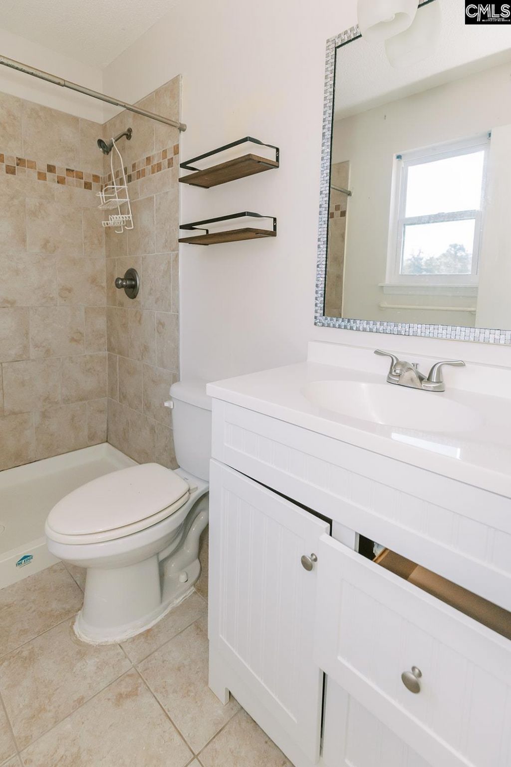 216 Jeffers Circle Photo 25