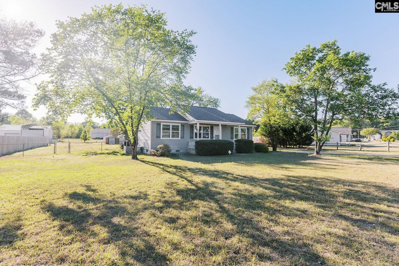 216 Jeffers Circle Photo 32