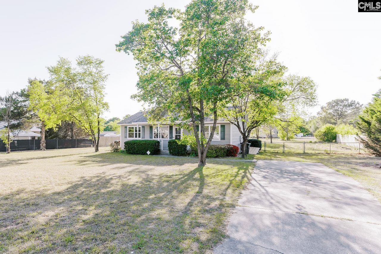 216 Jeffers Circle Photo 33