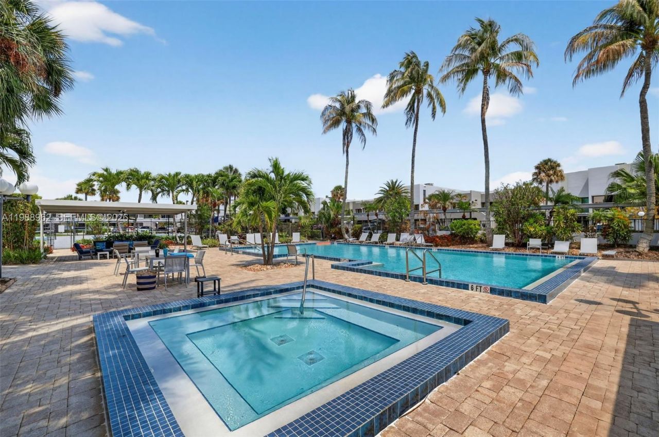 1100 SE 5th Ct, Unit 24, Pompano Beach, FL 33060 Photo