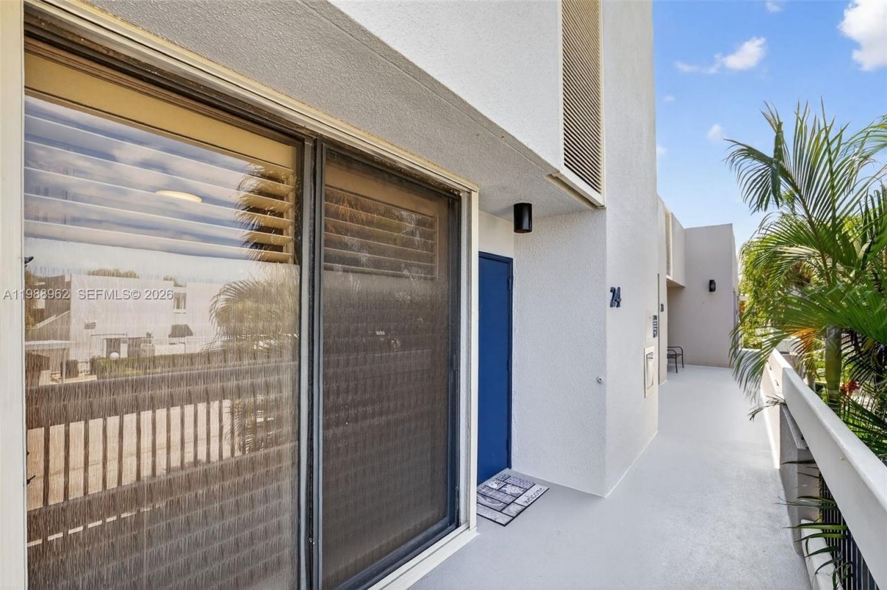 1100 SE 5th Ct, Unit 24, Pompano Beach, FL 33060 Photo