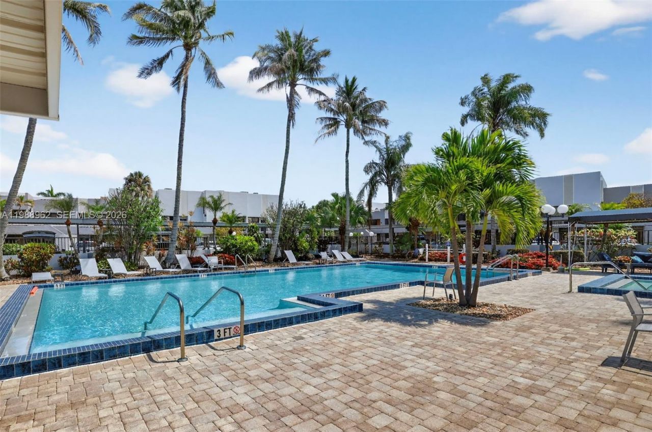 1100 SE 5th Ct, Unit 24, Pompano Beach, FL 33060 Photo