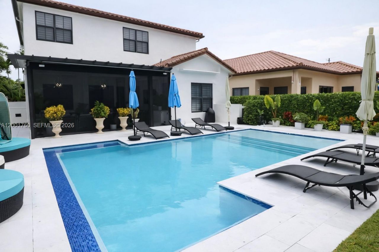 8537 NW 39th Ct, Cooper City, FL 33024 Photo