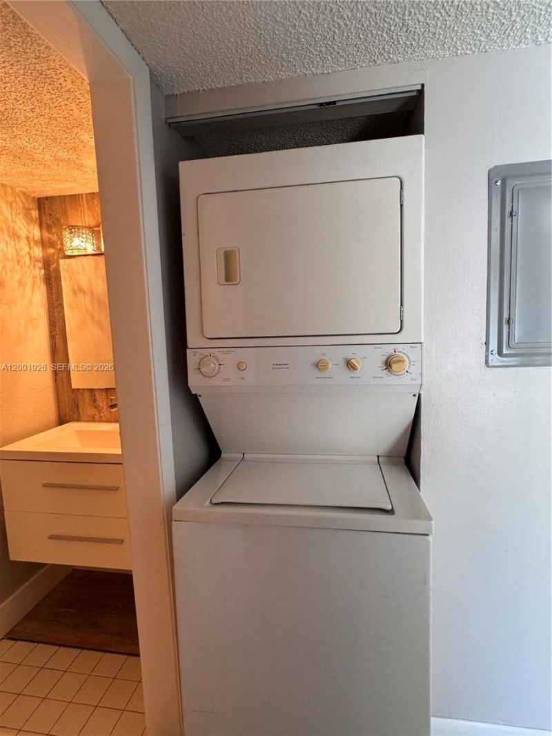 910 Constitution Dr, Unit 910C, Homestead, FL 33034 Photo
