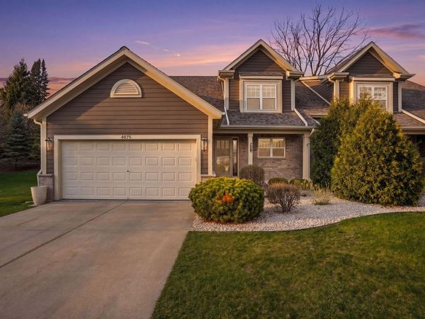4075 Wyndham Pointe Cir, Unit 6, Brookfield, WI 53005