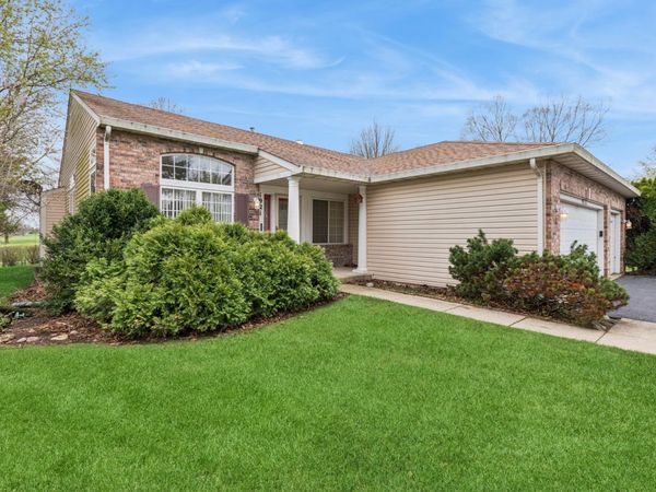 1921 Baldwin Way , Bolingbrook, IL 60490