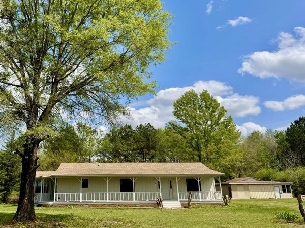 60014 4th St., Smithville, MS 38870