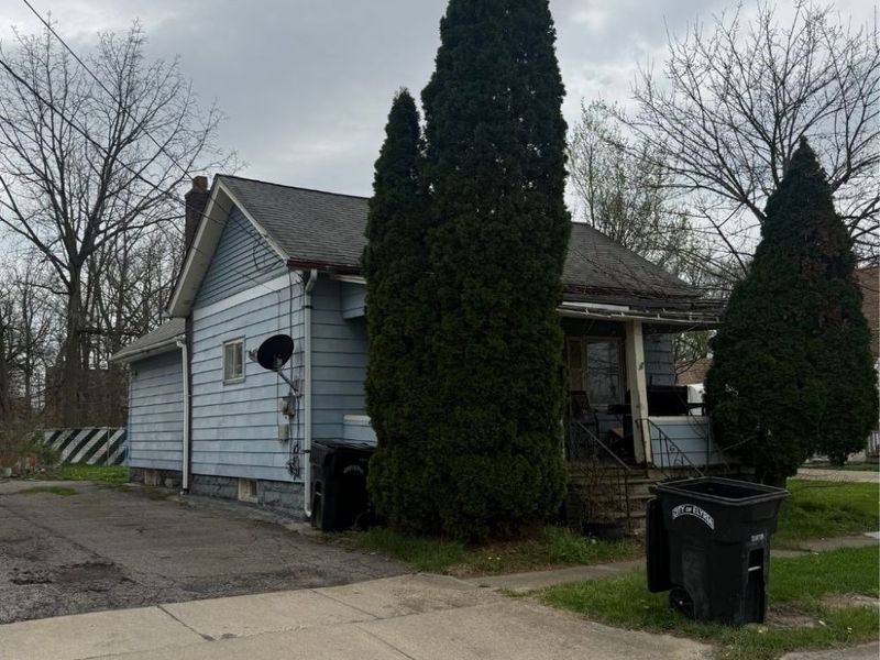 108 Rush Street, Elyria, OH 44035 Photo 2