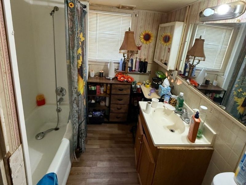 108 Rush Street, Elyria, OH 44035 Photo 9