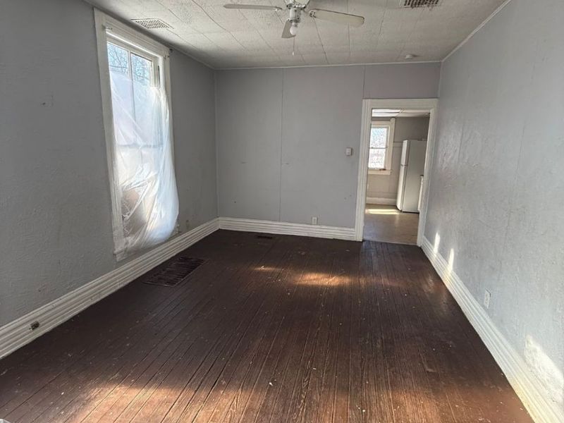 119 Neufer Court, Elyria, OH 44035 Photo 4