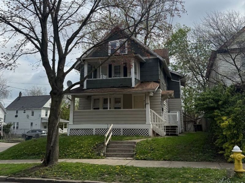 897 Avon Street, Akron, OH 44310 Photo 2