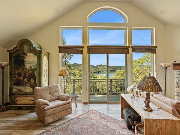 1184 Acadia, Lake Arrowhead, CA 92352