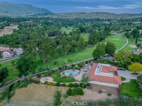 5300 Via San Jacinto, Riverside, CA 92506