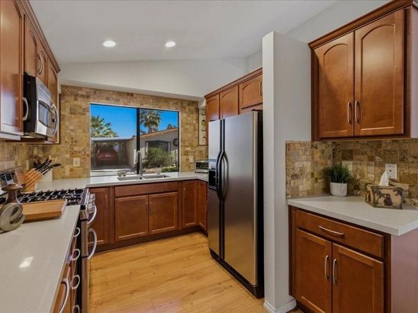 32 Coble Drive, Cathedral City, CA 92234