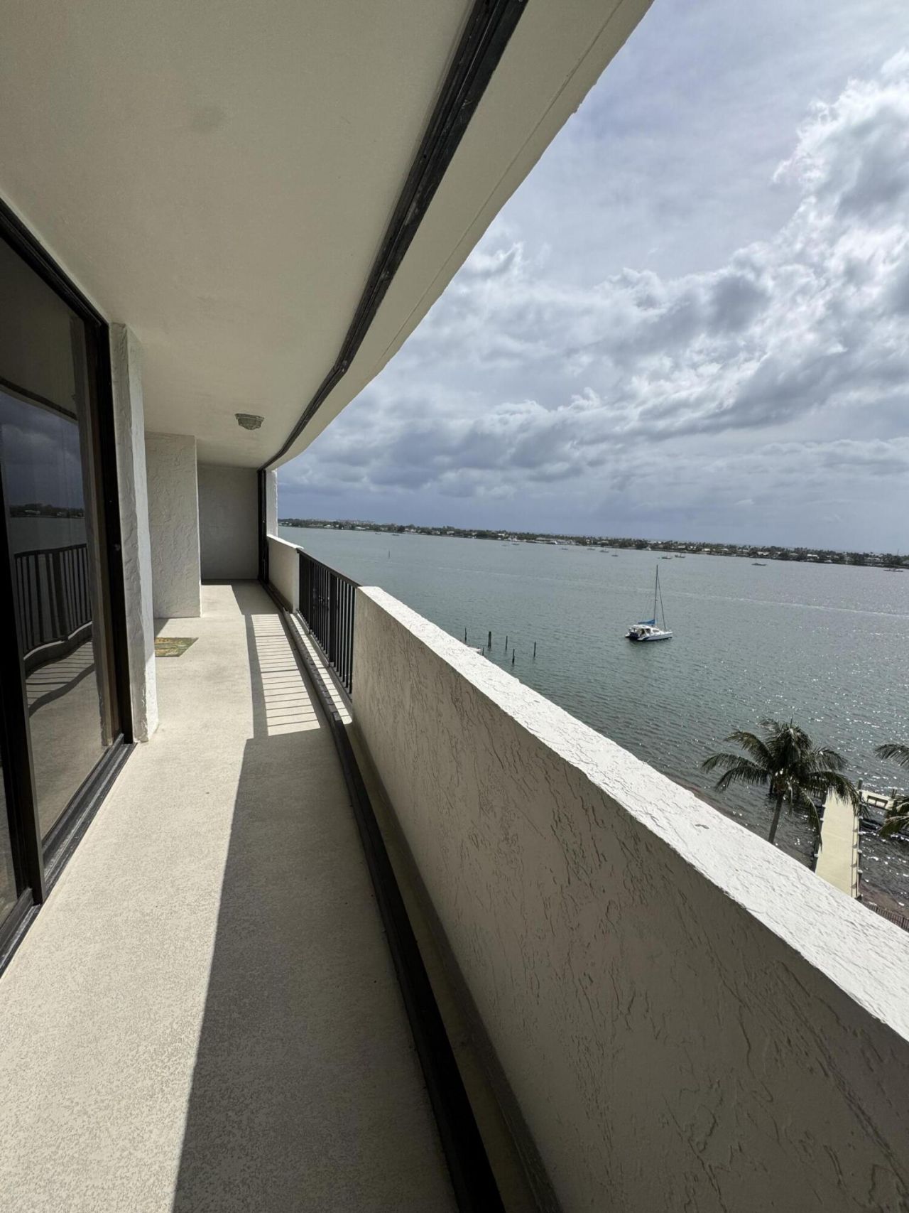 5200 N Flagler Drive, Unit 902, West Palm Beach, FL 33407 Photo