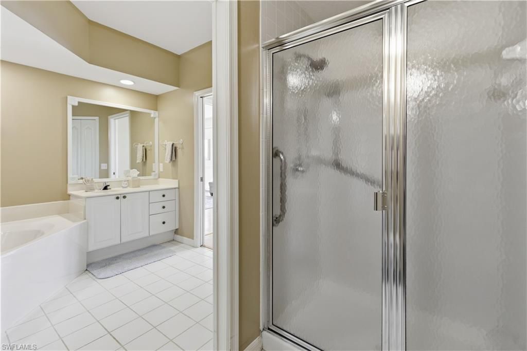 7687 Pebble Creek Cir, Unit 301, Naples, FL 34108 Photo