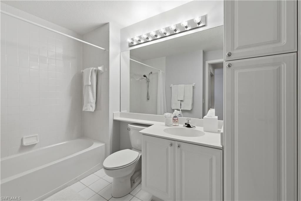 7687 Pebble Creek Cir, Unit 301, Naples, FL 34108 Photo