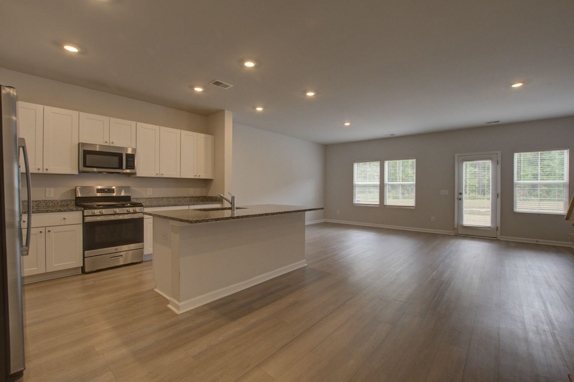 4105 Quincy Adams Lane Photo 6