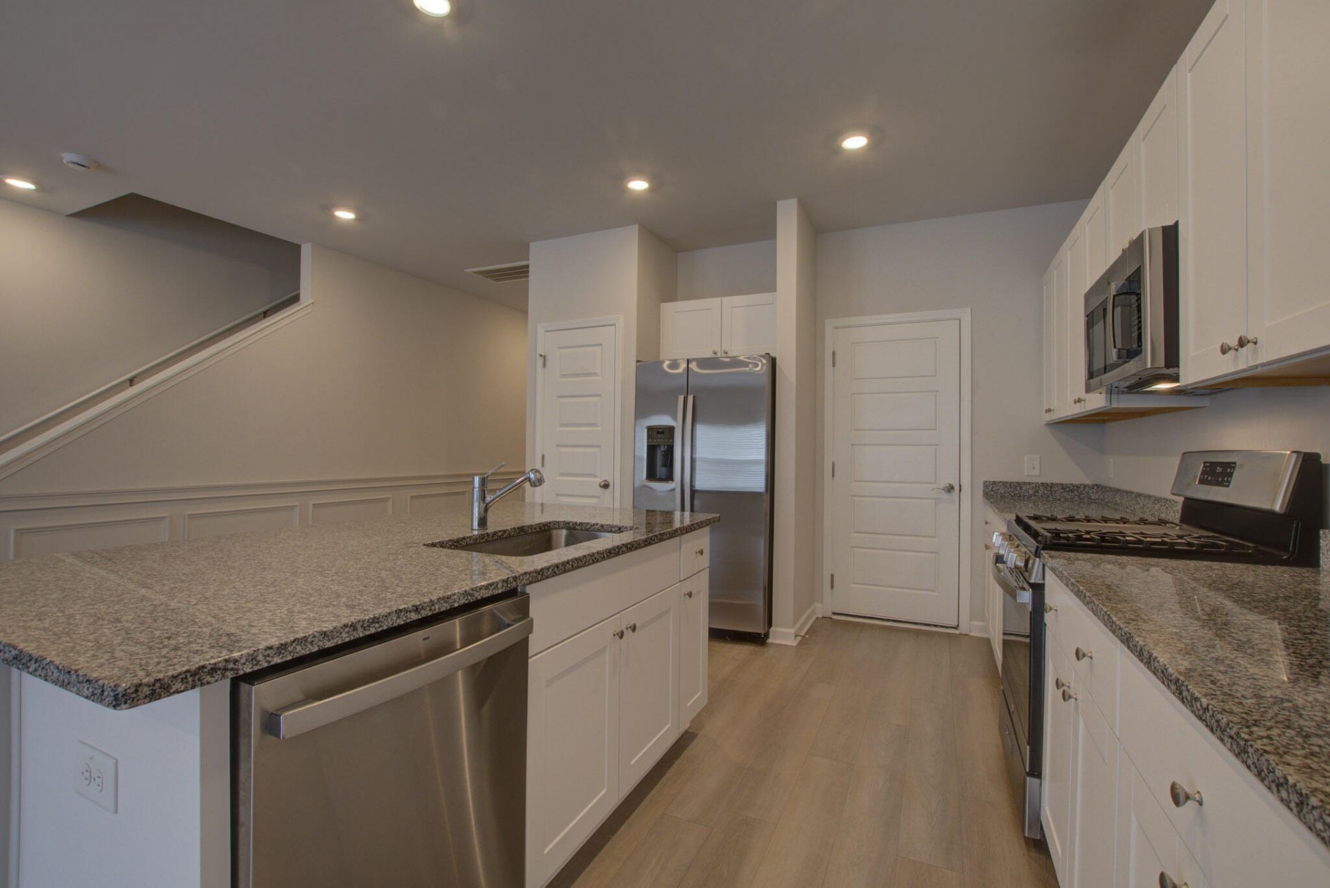 4105 Quincy Adams Lane Photo 8