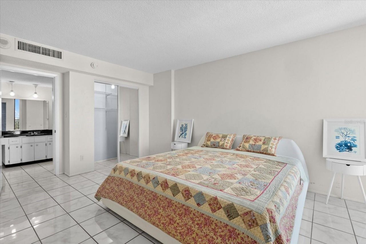 4822 Ocean Boulevard, Unit 11E, Sarasota, FL 34242 Photo