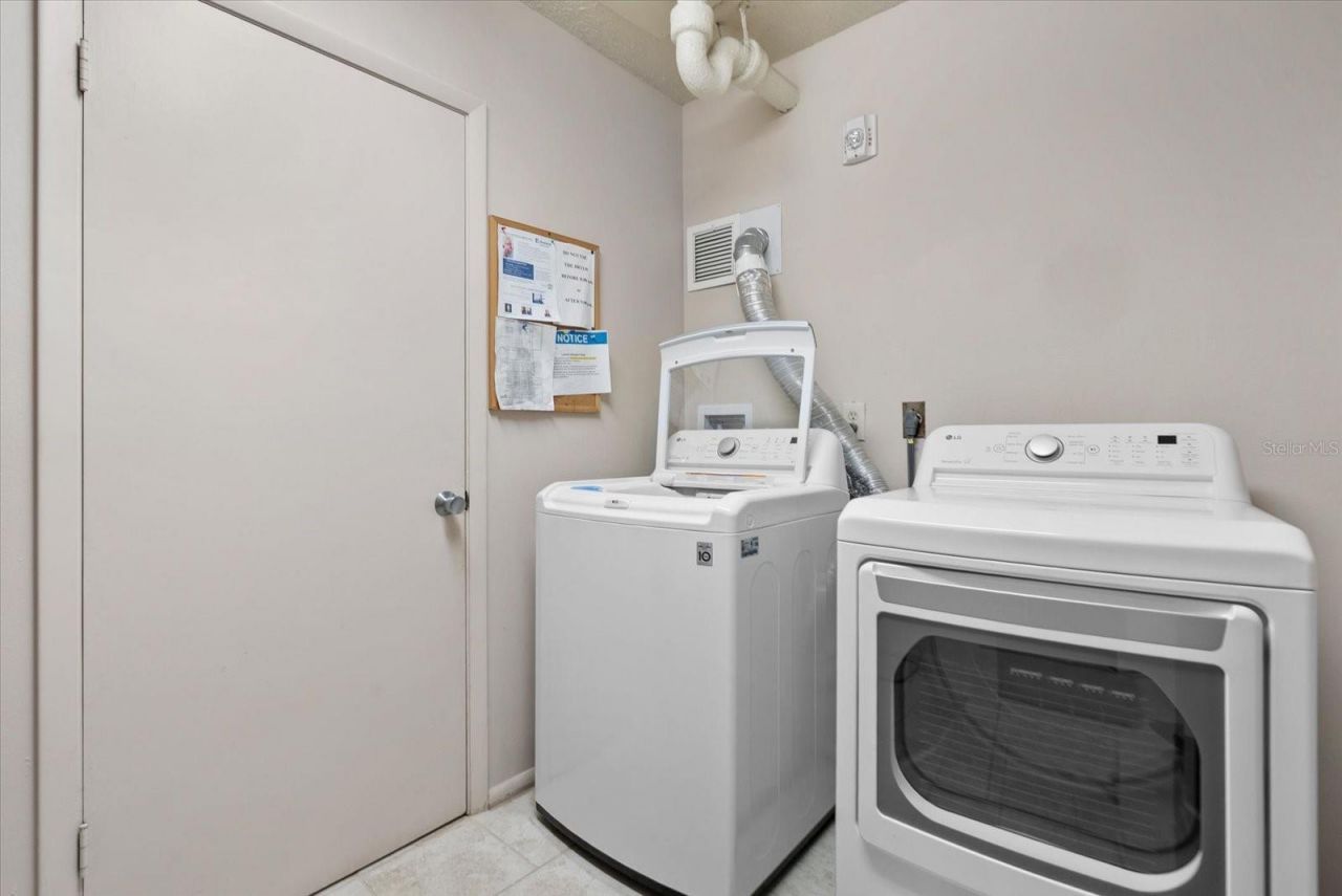 4822 Ocean Boulevard, Unit 11E, Sarasota, FL 34242 Photo