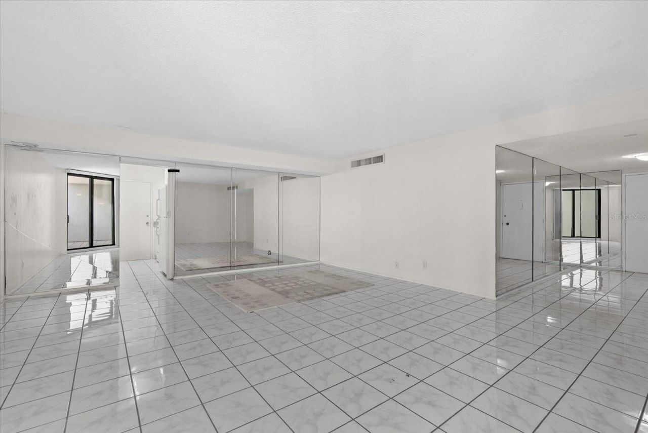 4822 Ocean Boulevard, Unit 11E, Sarasota, FL 34242 Photo