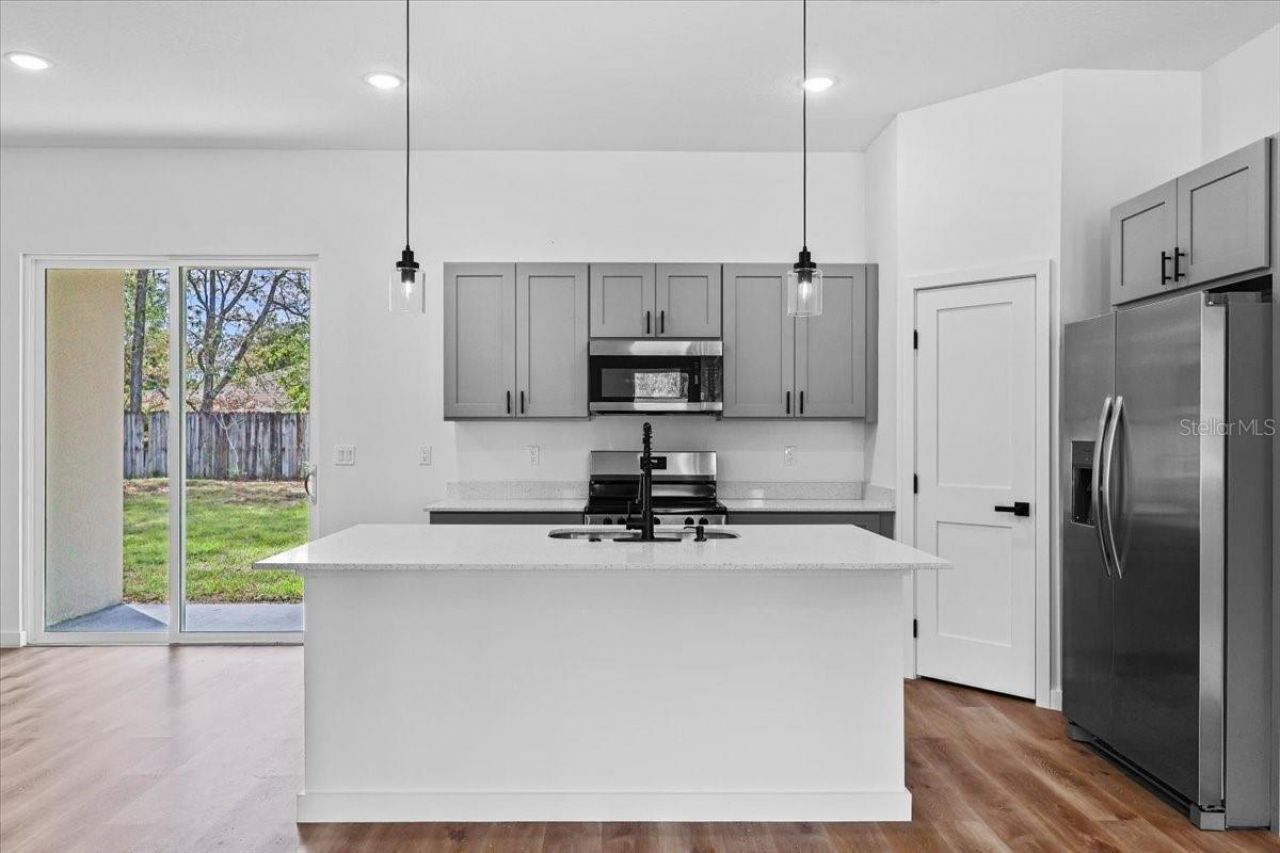 8681 N Circular Way , Citrus Springs, FL 34434 Photo