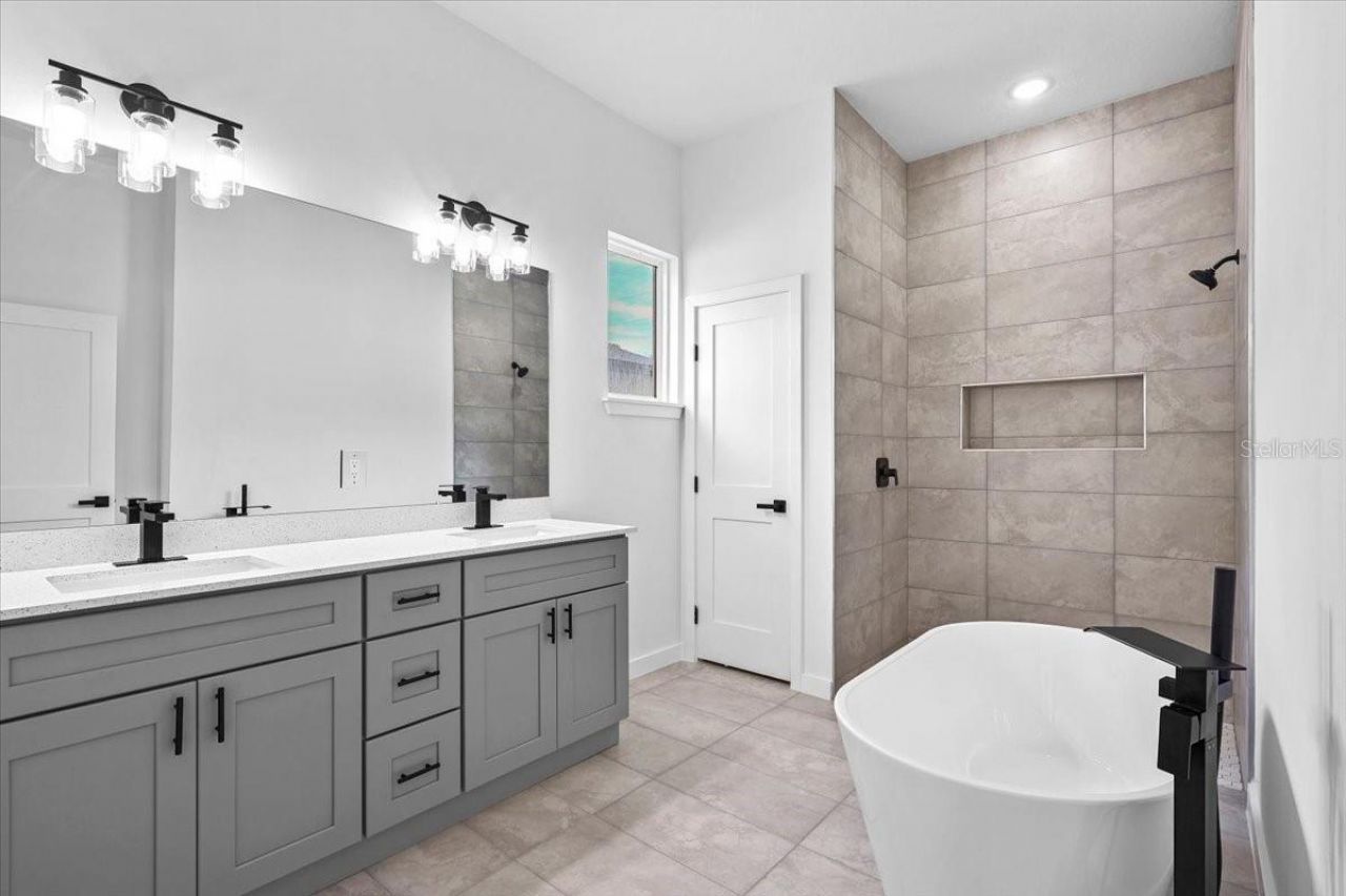 8681 N Circular Way , Citrus Springs, FL 34434 Photo